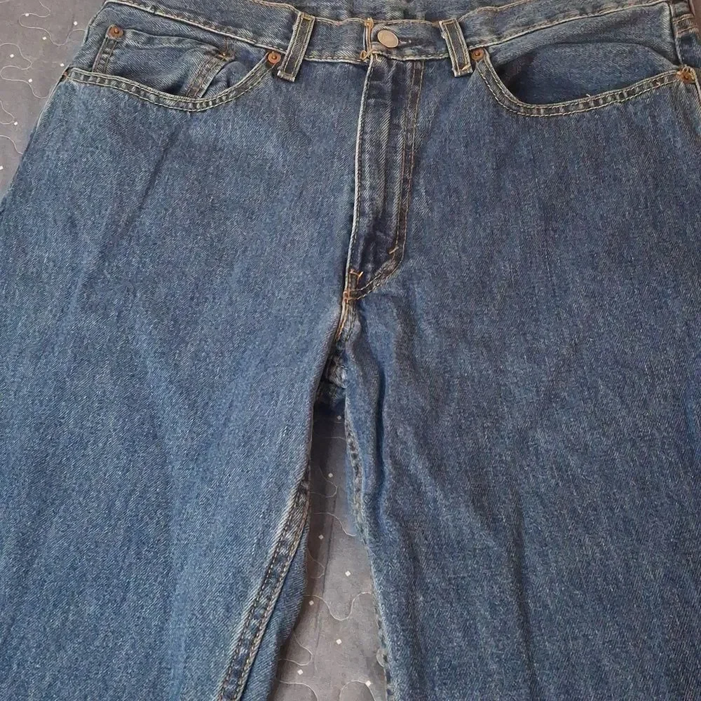 Levis timeless 550